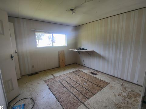 107 E Michigan Ave, Au Gres, MI 48703 photo 15