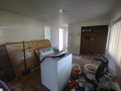 107 E Michigan Ave, Au Gres, MI 48703 photo 6