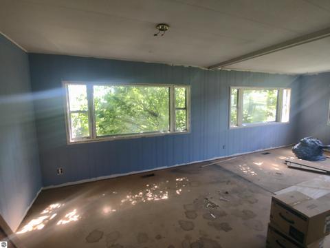 107 E Michigan Ave, Au Gres, MI 48703 photo 8