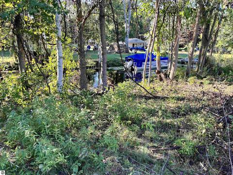 Tbd Lakeview, Clare, MI 48617