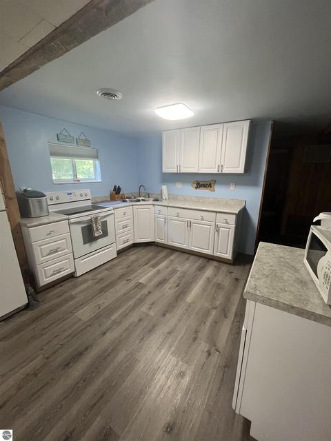 1181 Lavely Rd, Harrison, MI 48625 photo 6