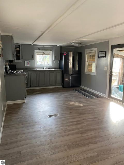 857 Glen Ave, Elberta, MI 49628 photo 11