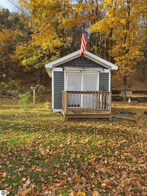 857 Glen Ave, Elberta, MI 49628 photo 15