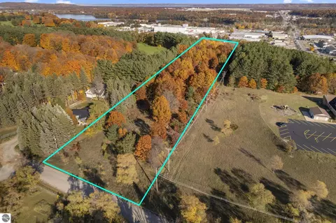 00 Rennie St, Traverse City, MI 49684