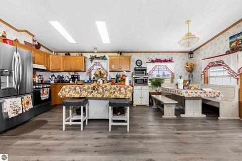 4433 Hamlin Rd, Grawn, MI 49637 photo 10