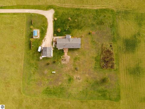 4433 Hamlin Rd, Grawn, MI 49637 photo 31