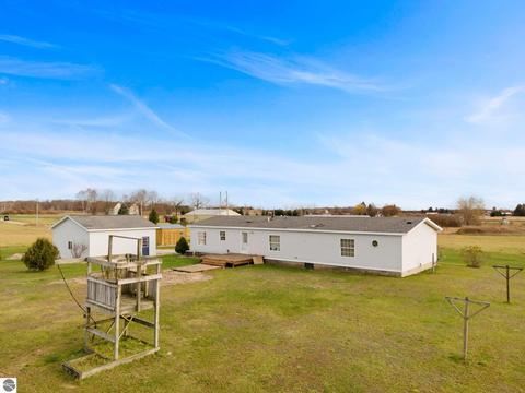 4433 Hamlin Rd, Grawn, MI 49637 photo 27