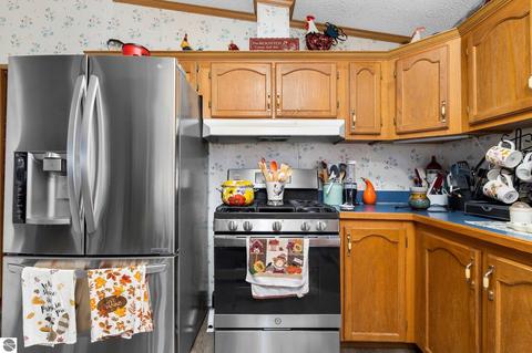 4433 Hamlin Rd, Grawn, MI 49637 photo 12