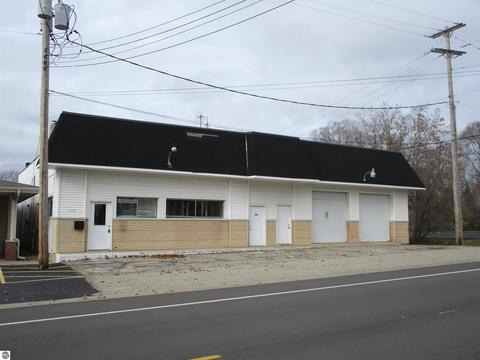 113 N 1st St, West Branch, MI 48661