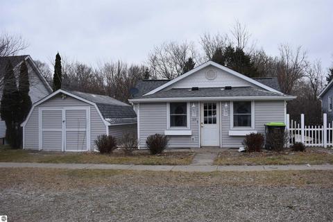 125 Ripley St, West Branch, MI 48661