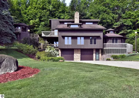 16637 Whispering Pines Trl, Traverse City, MI 49686