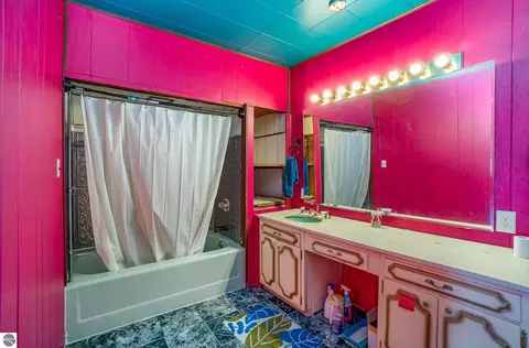 624 N River Ave, Alma, MI 48801 photo 15