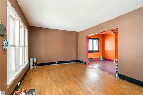 624 N River Ave, Alma, MI 48801 photo 4