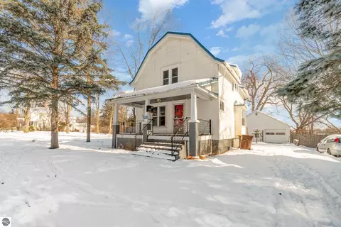 624 N River Ave, Alma, MI 48801 photo 1