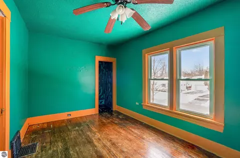 624 N River Ave, Alma, MI 48801 photo 17