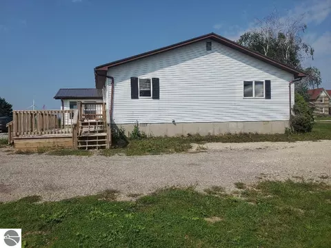2540 Saint Charles Rd, Ithaca, MI 48847 photo 46