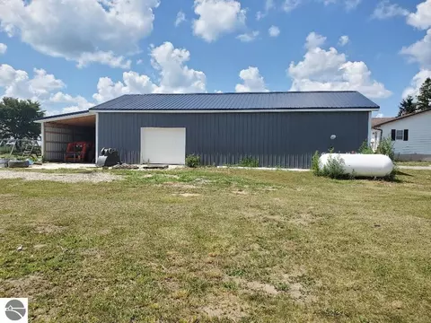2540 Saint Charles Rd, Ithaca, MI 48847 photo 31