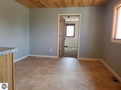 2540 Saint Charles Rd, Ithaca, MI 48847 photo 6