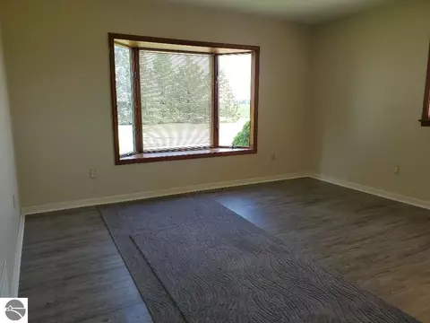 2540 Saint Charles Rd, Ithaca, MI 48847 photo 10