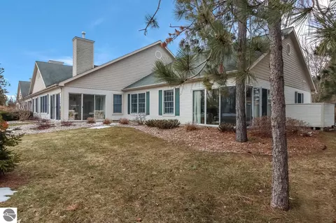 611 Meadowview Ln #1, Elk Rapids, MI 49629