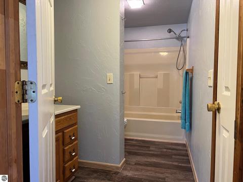 2131 Pine Crescent Dr, Farwell, MI 48622 photo 7