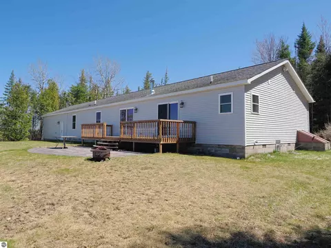 10356 Raven Dr, Ocqueoc, MI 49759 photo 8