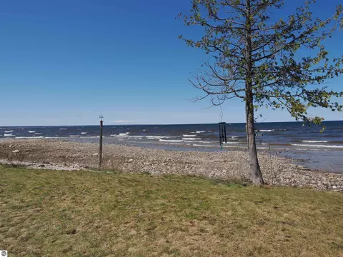 10356 Raven Dr, Ocqueoc, MI 49759 photo 10