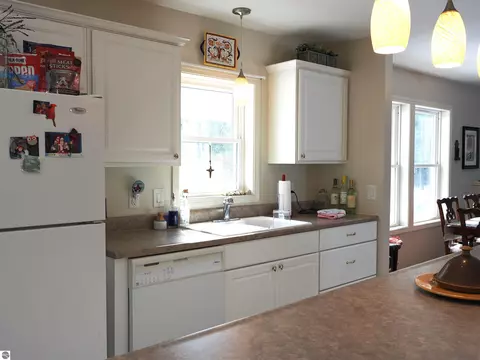 10356 Raven Dr, Ocqueoc, MI 49759 photo 11