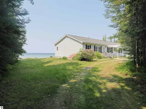 10356 Raven Dr, Ocqueoc, MI 49759 photo 7