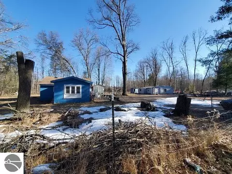 1949 First Oak St, Prescott, MI 48756