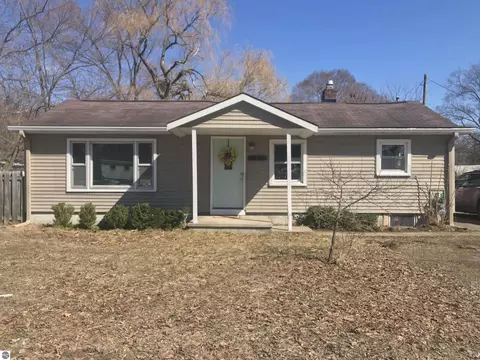 871 Barlow, Traverse City, MI 49686