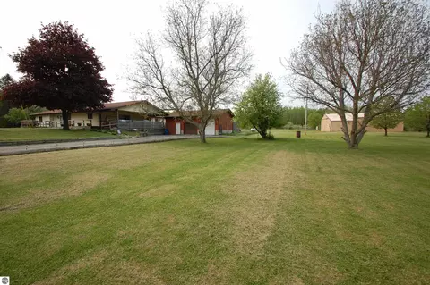 388 W Lagrant Rd, Twining, MI 48766 photo 3