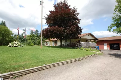 388 W Lagrant Rd, Twining, MI 48766 photo 2