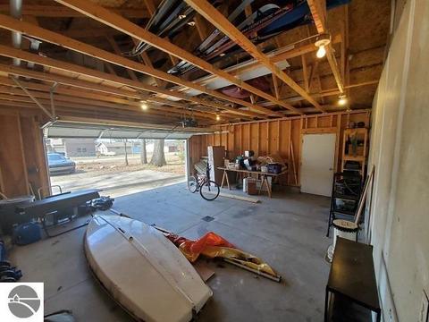 218 Henderson Lake Dr, Lupton, MI 48635 photo 5
