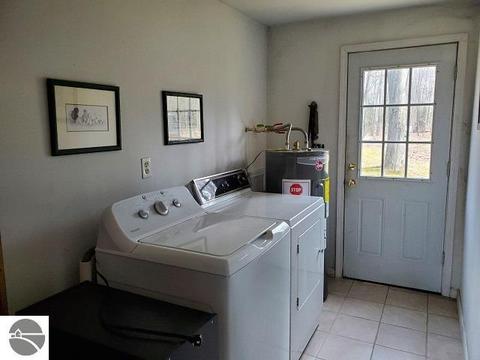 218 Henderson Lake Dr, Lupton, MI 48635 photo 9