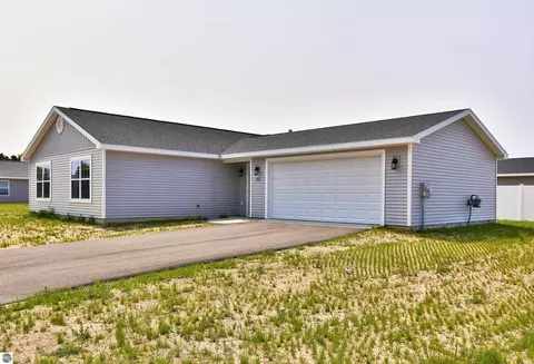3511 Tanager #39, Traverse City, MI 49685