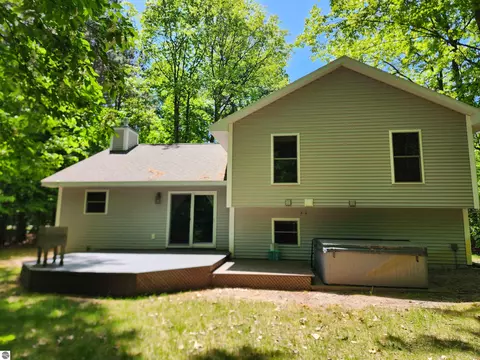 10936 Dylan Dr #15, Interlochen, MI 49643 photo 4