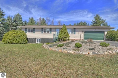 5428 Brentwood Ave, Grawn, MI 49637