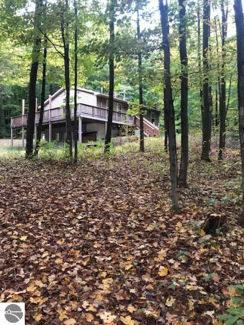695 N 19 14 Rd, Boon, MI 49618