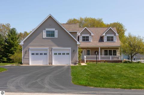 3100 Silver Farms Ln, Traverse City, MI 49684