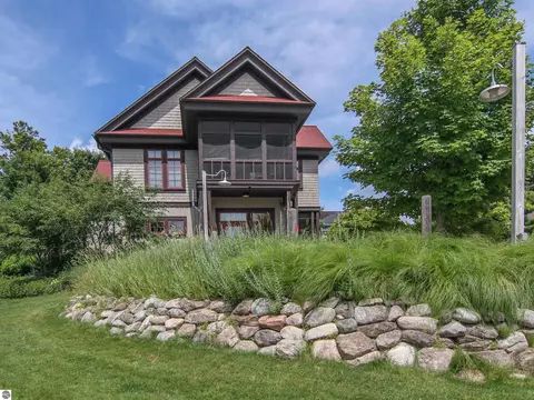 12352- Unit 329i Crystal Mountain Dr #329, Thompsonville, MI 49683