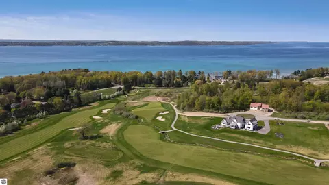 7765 Turnberry Cir, Williamsburg, MI 49690