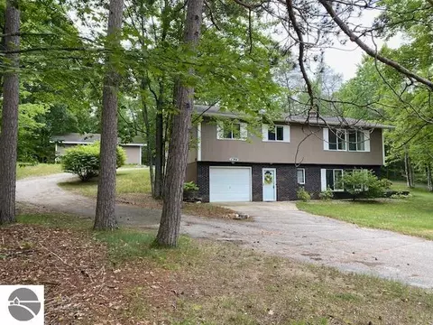 1759 Dean Drive Northwest, Kalkaska, MI 49646