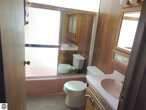 755 Sunset Dr, Lupton, MI 48635 photo 8