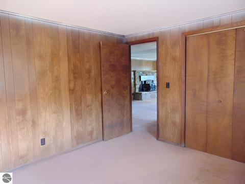 755 Sunset Dr, Lupton, MI 48635 photo 9