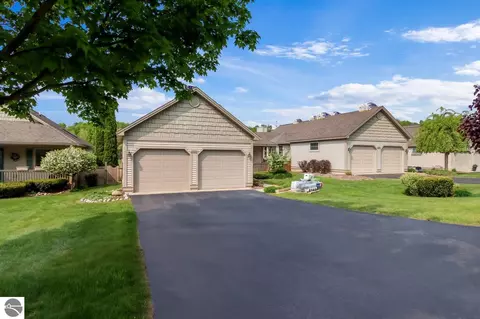 2923 E Crown Dr #11, Traverse City, MI 49685