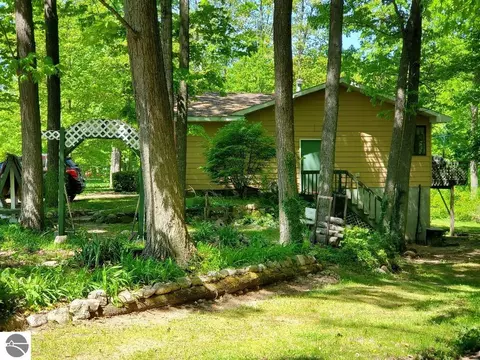 3139 Bischoff Dr, Harrison, MI 48625 photo 49