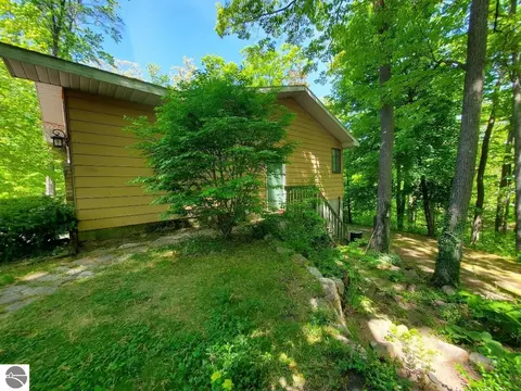 3139 Bischoff Dr, Harrison, MI 48625 photo 44