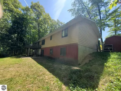 3139 Bischoff Dr, Harrison, MI 48625 photo 43