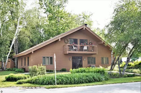 6531 Schuss Mountain Ln #3547, Mancelona, MI 49659
